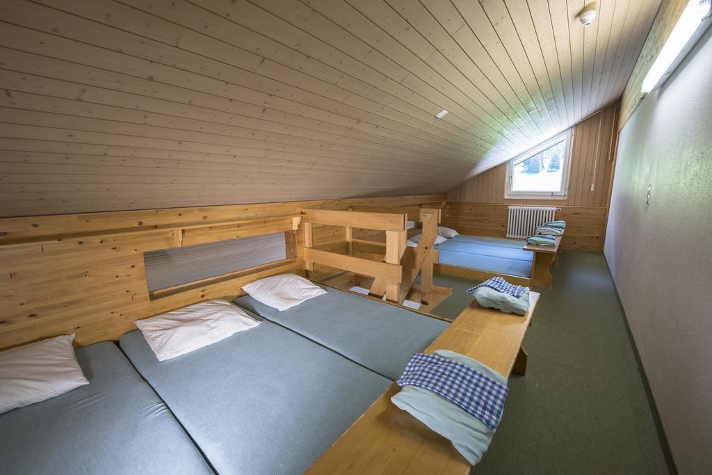 Juhui Lenzerheide Hostel Exterior photo